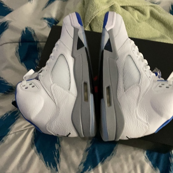 Nike Air Jordan 5 Stealth 2021 - Picture 4 of 8